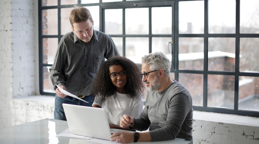 2025 Startup Trends: Where Smart Entrepreneurs Are Investing This Year